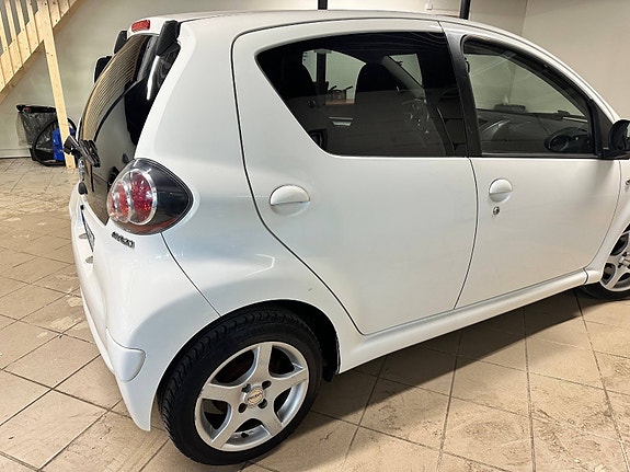 Toyota Aygo 5 of 5