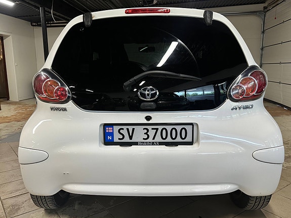Toyota Aygo 4 of 5