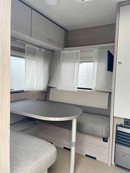 Bürstner Premio Life 430 | Perfekt for 2 personer 4 of 5