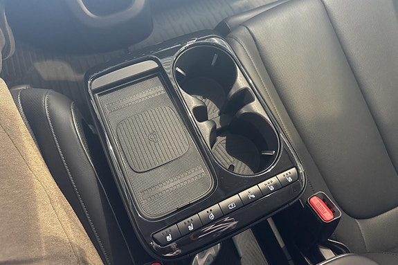 Hyundai Ioniq 5 14 of 26