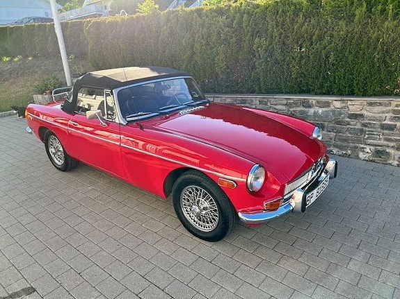 MG MGB 2 of 8
