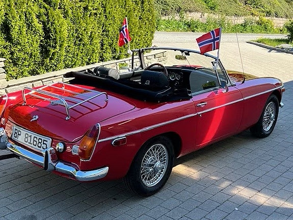 MG MGB 4 of 8