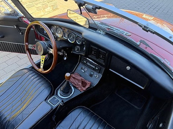 MG MGB 6 of 8