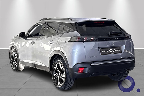 Peugeot 2008 2 of 5