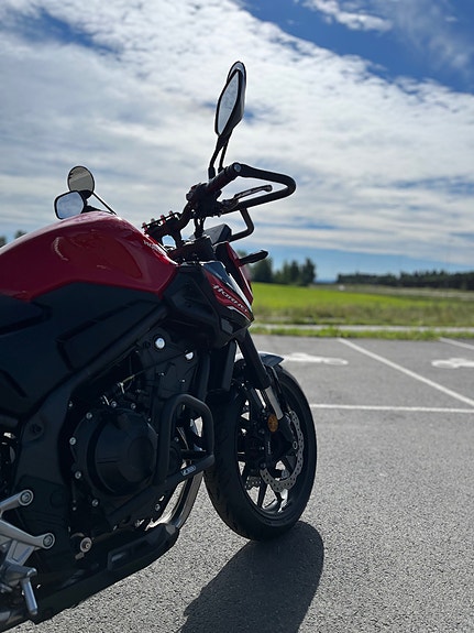 Honda CB500 Hornet 2 of 5