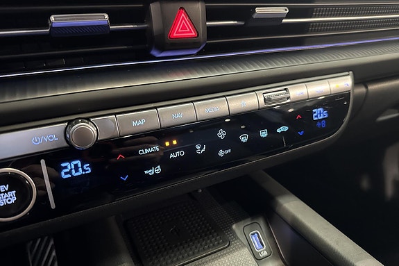 Hyundai Ioniq 6 15 of 24