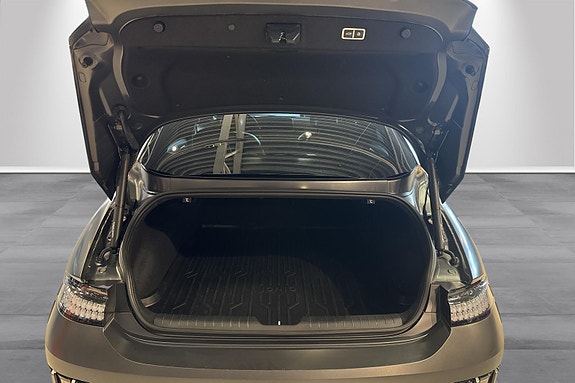 Hyundai Ioniq 6 5 of 24