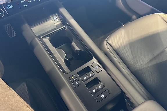 Hyundai Ioniq 6 14 of 24