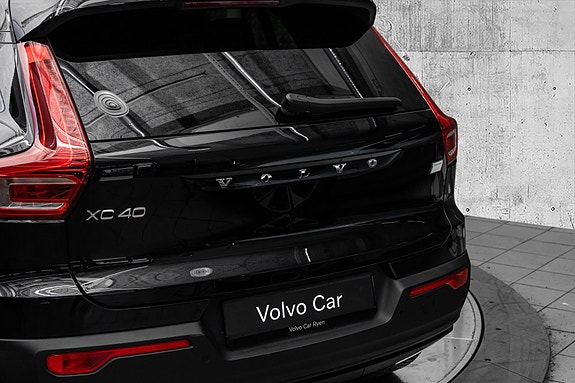 Volvo XC40 5 of 5