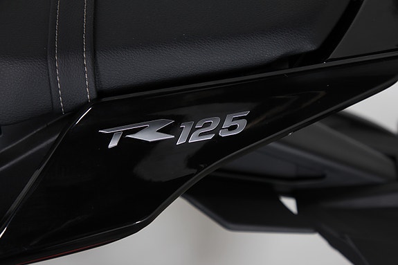 VOGE 125 R 13 of 14
