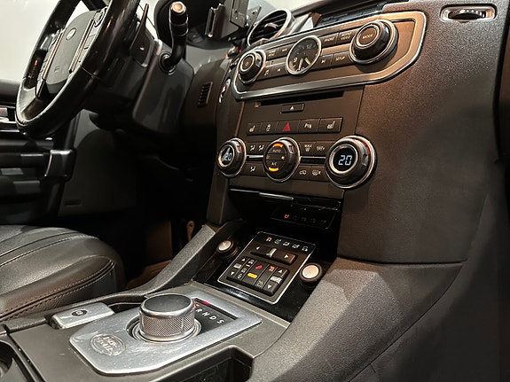 Land Rover Discovery 30 of 30