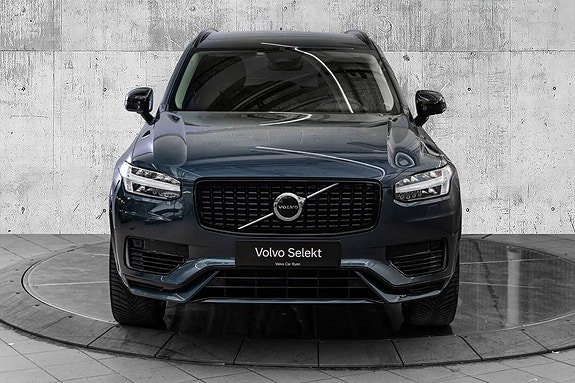 Volvo XC90 4 of 5