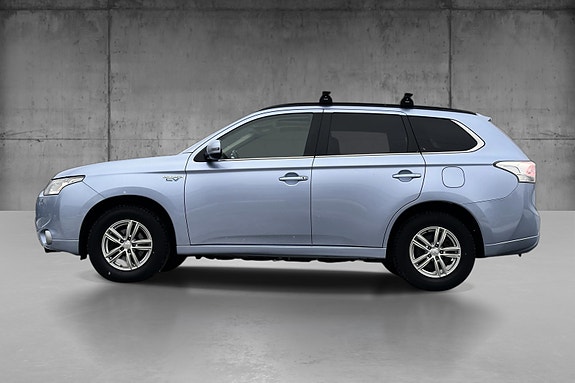Mitsubishi Outlander 4 of 5
