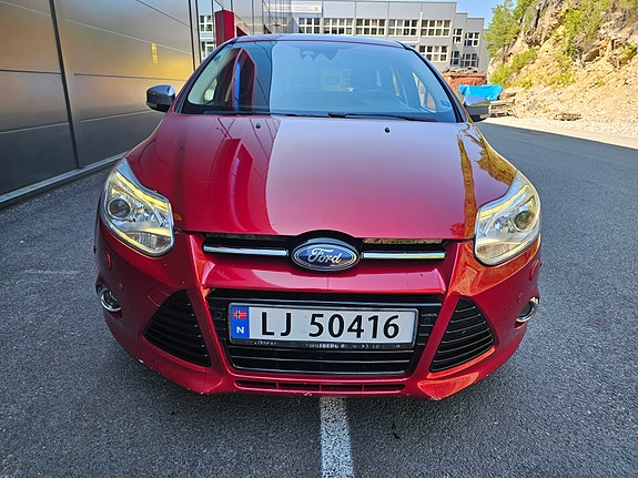 Ford Focus 2 of 5