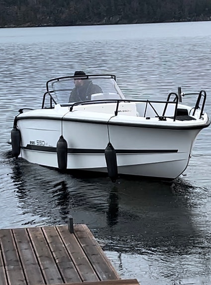 RYDS 550 VI MID m/ 80 hk Yamaha og Respo 1200 P båthenger 4 of 5