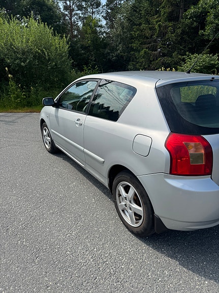 Toyota Corolla 8 of 22