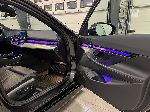 BMW i5 21 of 30