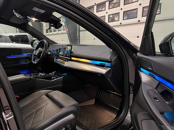 BMW i5 27 of 30