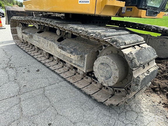 Caterpillar 315 Gravemaskin m/ tilt og 2 skuffer 11 of 30