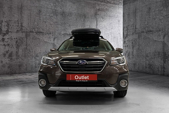 Subaru Outback 2 of 5