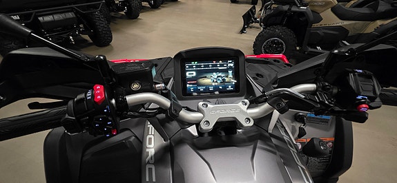 CFMOTO C-1000 TOURING PRO ABS 105 KMT MYE UTSTYR 5 of 5