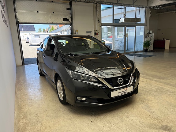 Nissan Leaf 4 of 20