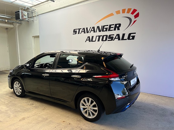 Nissan Leaf 6 of 20