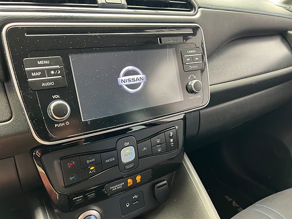 Nissan Leaf 9 of 20