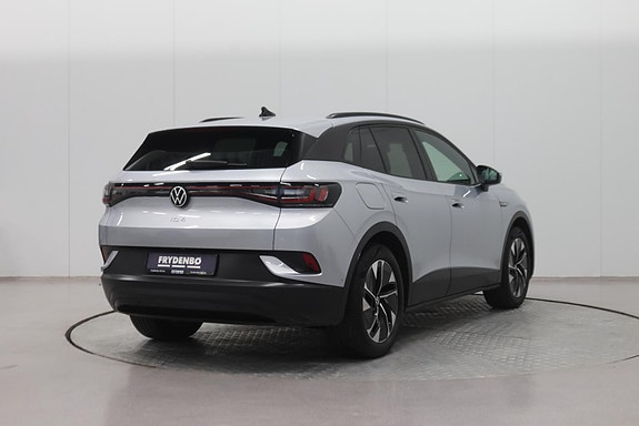Volkswagen ID.4 4 of 5