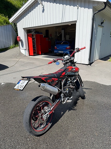 Fantic XMF 125 2 of 5