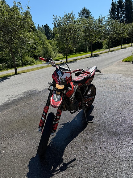 Fantic XMF 125 4 of 5