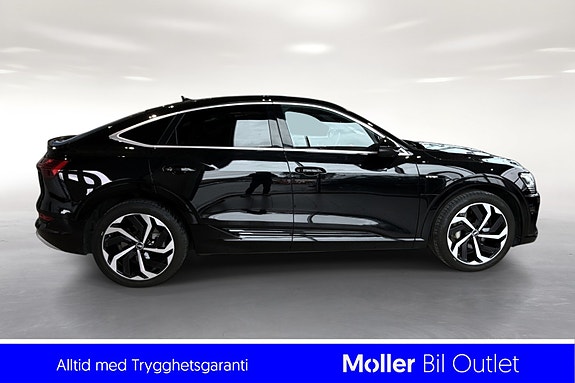 Audi e-tron Sportback 4 of 5