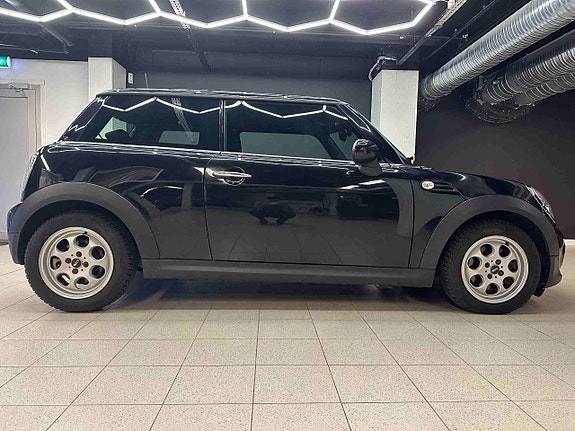 MINI Cooper 8 of 30