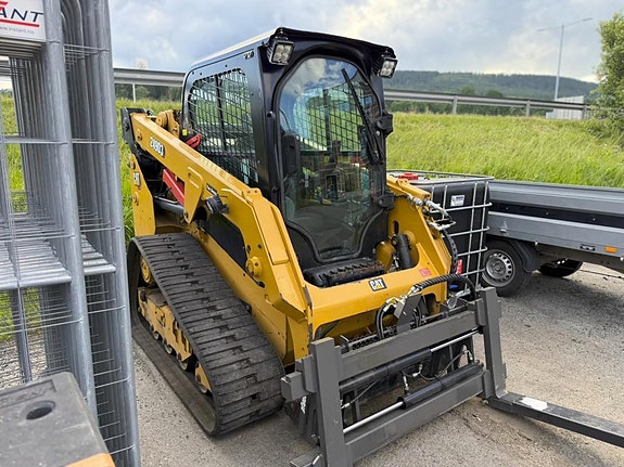 Cat 249d 2 of 5