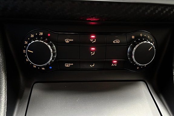 Mercedes-Benz A180 16 of 17