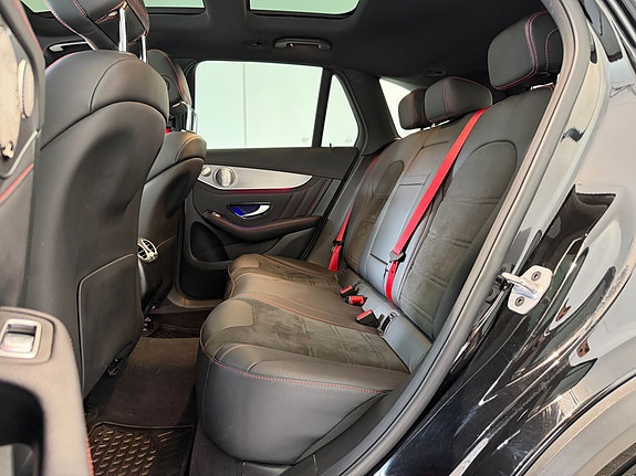 Mercedes-Benz GLC300 e 7 of 22