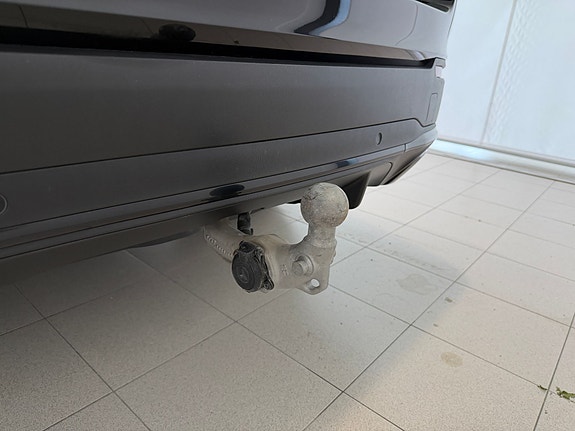 Mercedes-Benz GLC300 e 10 of 22