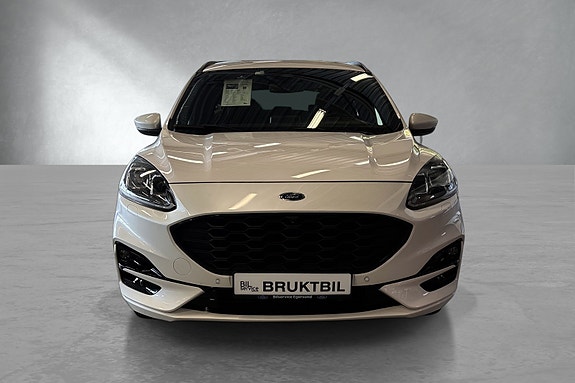 Ford Kuga 2 of 5
