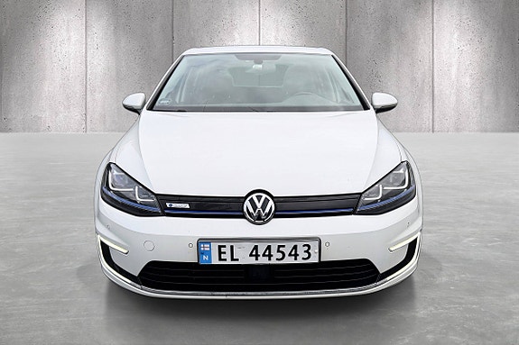 Volkswagen e-Golf VII 2 of 5