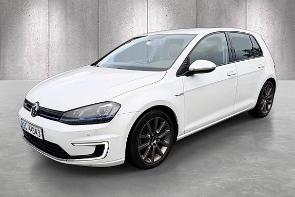 Volkswagen e-Golf VII 3 of 5