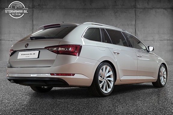 Skoda Superb 3 of 5