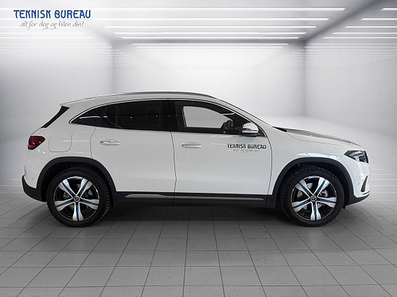 Mercedes-Benz EQA300 3 of 5