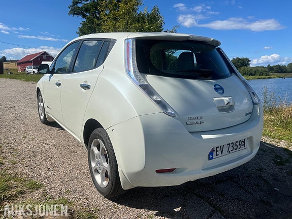 Nissan Leaf 3 of 20