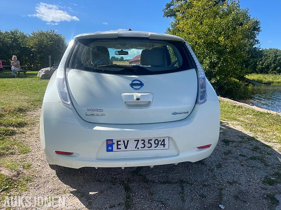 Nissan Leaf 5 of 20