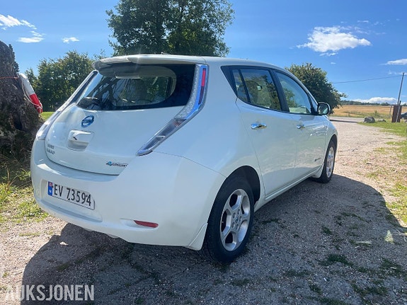 Nissan Leaf 4 of 20