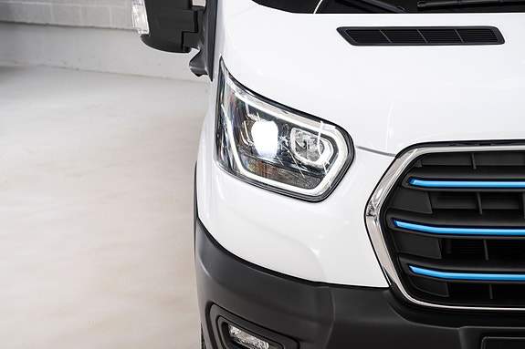 Ford Transit 4 of 26