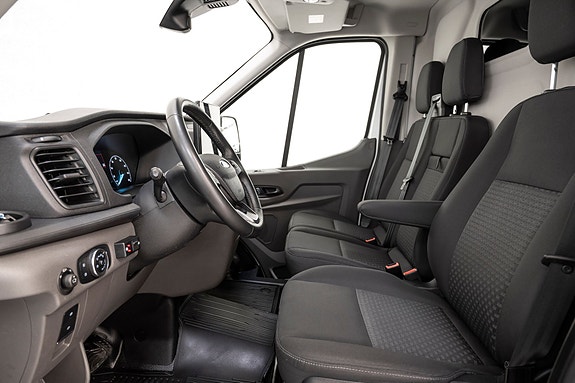 Ford Transit 13 of 26