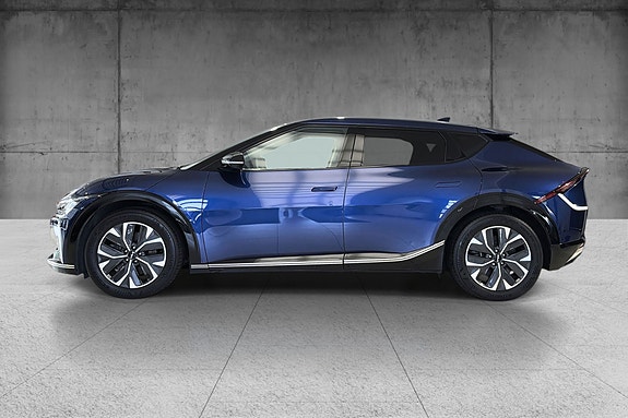 Kia EV6 3 of 5