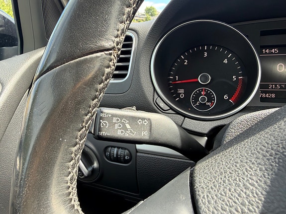 Volkswagen Golf VI 15 of 16