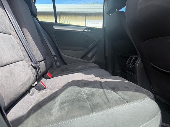 Volkswagen Golf VI 10 of 16